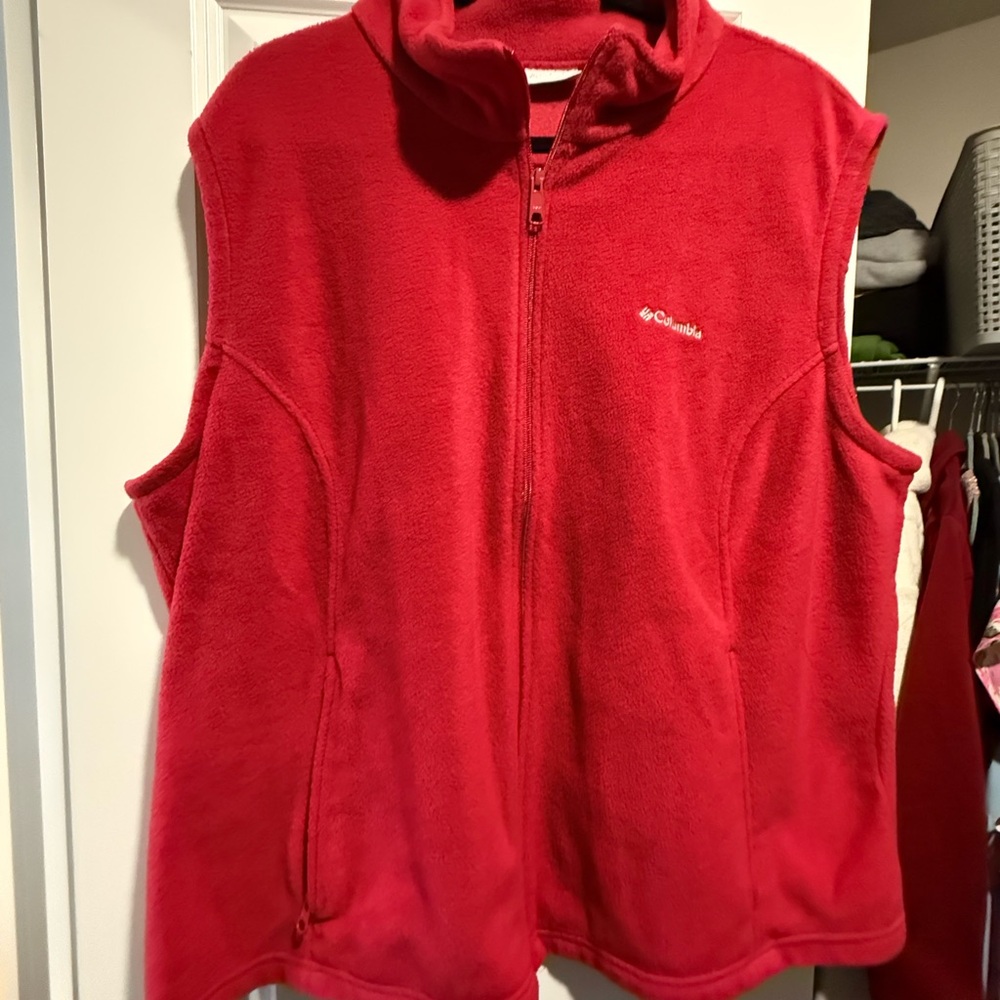 Columbia Vibrant Red Fleece Outerwear